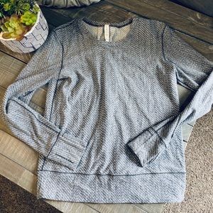 Lululemon Pull Over Top